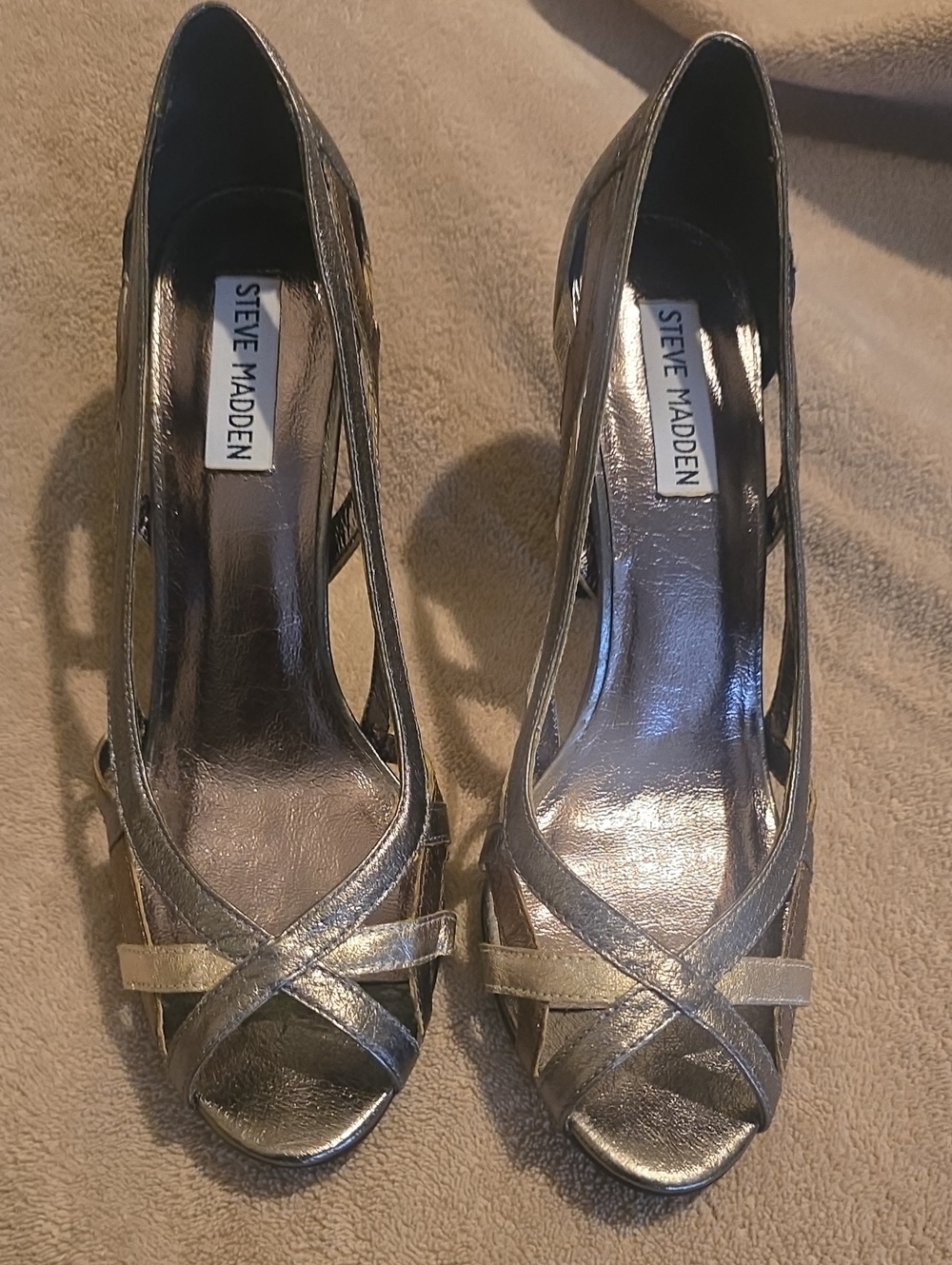 Steve Madden Metallic Gold Strappy Peep-Toe Heels [8.5 M]